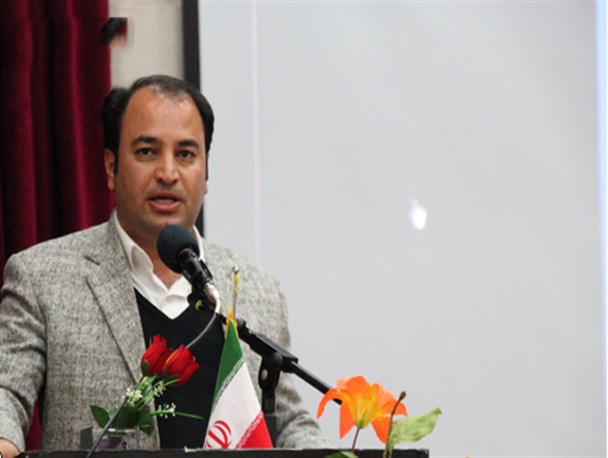 شهرداری مهر حق کتاب‌خانه ها و دوست داران کتاب را ادا کند