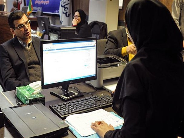 روز سوم ثبت نام انتخابات مجلس در کرج به روایت تصویر