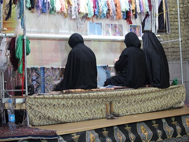 دست بافت ظریف اصفهانی ها؛ متبرک به نام سید شهیدان اهل بهشت