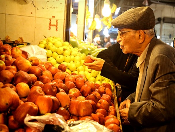 بازار داغ شب یلدا در ساری