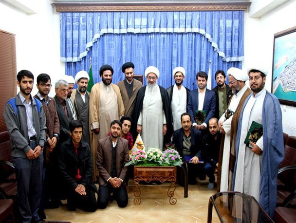 مراسم تقدیر از اعضای دبیرخانه کنگره علامه بلادی بوشهری