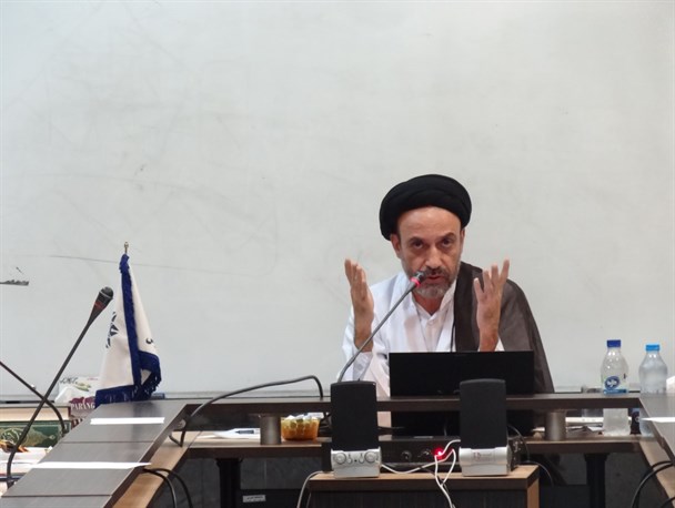 در طول تاریخ، نهاد علم و دین یکسان بوده است
