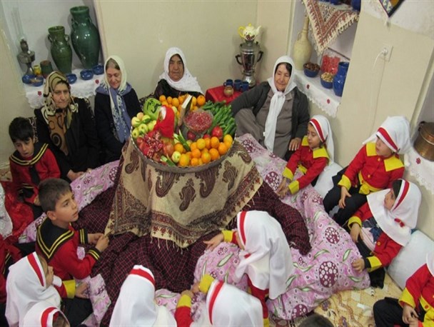 شب یلدا، صمیمیتی بر جای مانده از اصالت خانواده در فرهنگ ایرانی-اسلامی+ تصاویر
