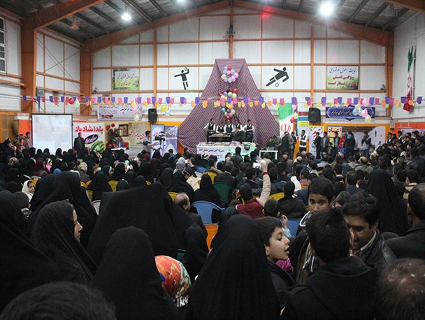 بزرگترین شب نشینی خانوادگی شب یلدا در خلیل آباد برگزار شد + تصاویر