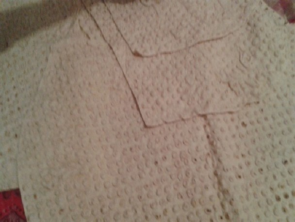 گلایه از بی کیفیتی نان در یاسوج/خمیری که به جای نان تحویل مردم داده می شود+تصاویر