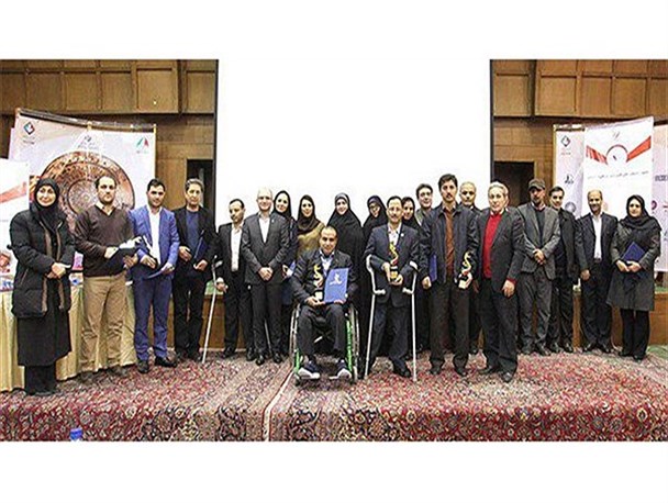 کسب عناوین ایده برتر و مقاله برگزیده توسط دانشگاه آزاد اسلامی واحد اصفهان