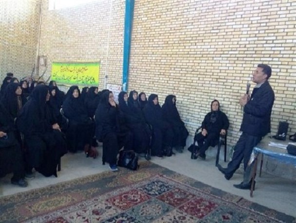 توانمندسازی سالمندان کانون شاد زیست زرقان در زمینه ی بیماری دیابت
