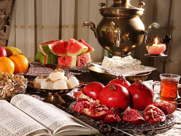 خنچه‌بران نوعروس در شب یلدای قزوینی‌ها تا هندوانه به عنوان شب‌چره