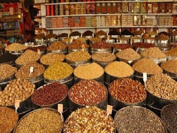 برخورد قاطع با متخلفان و گران فروشان در لرستان انجام می‌گیرد