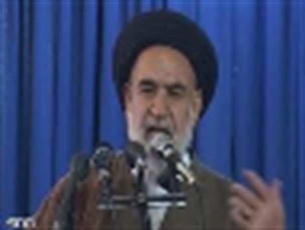 دشمن از وحدت دنیای اسلام ترس دارد