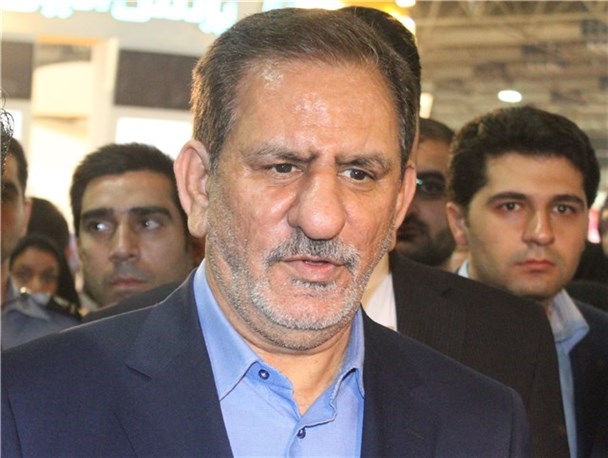 خط تولید ام دی اف مجتمع فومنات استان گیلان به بهره برداری رسید