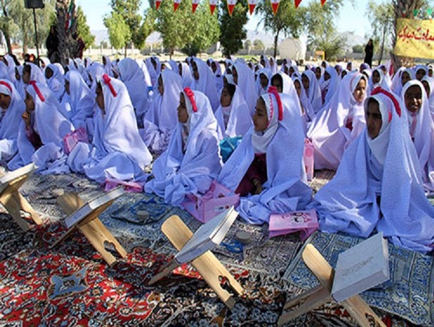 ۱۵هزاردانش آموزهرمزگانی درجشن تکلیف شرکت کردند