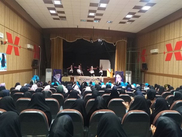 تجلیل از بانوان فعال سراوانی در عرصه فرهنگی و اجتماعی+ تصاویر