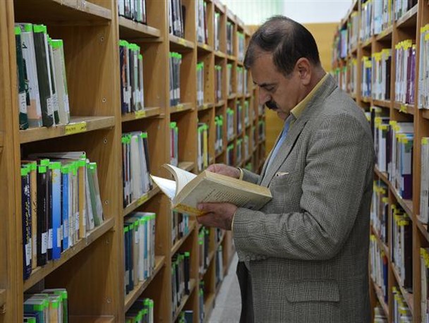 به عمل کار برآید به سخن رانی نیست/ به قلم مهرداد بدیعی