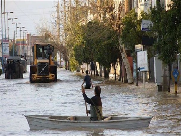 بازدید نماینده ولی فقیه در هرمزگان از روستاهای سیل زده میناب