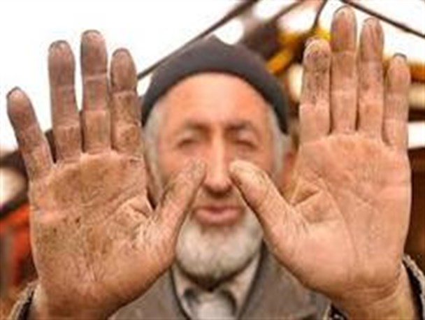 مسئولان ناتوان از احقاق حقوق کارگران آذربایجان غربی