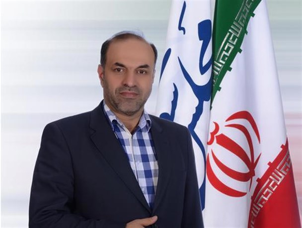 در کشور بعضی از گروه های سیاسی بیشتر شبیه انجمن فامیلی هستند تا حزب!