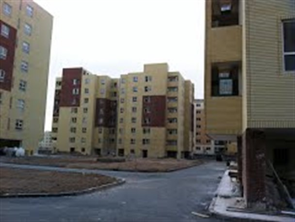 پردیسان قم و مشکل کمبود مرکز خرید!/ درد و دل یکی از ساکنان پردیسان
