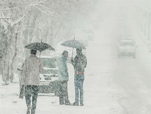 بارش برف سنگین از جمعه همدان را فرا می‌گیرد