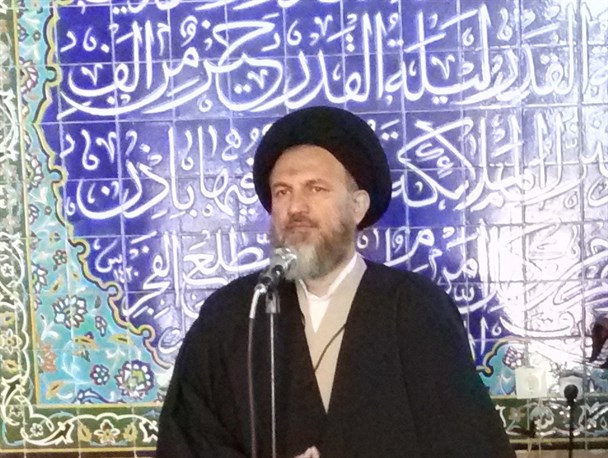 نامزدهای انتخاباتی سرمایه های ملت هستند/ انسان عاقل سرمایه اش را آتش نمی زند