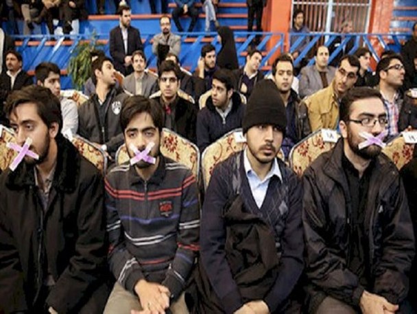 رأی دانشجو با توزیع کارت شارژ خریدنی نیست / رسالت نماینده گفتمان سازی است نه کوفتمان سازی و کتک کاری