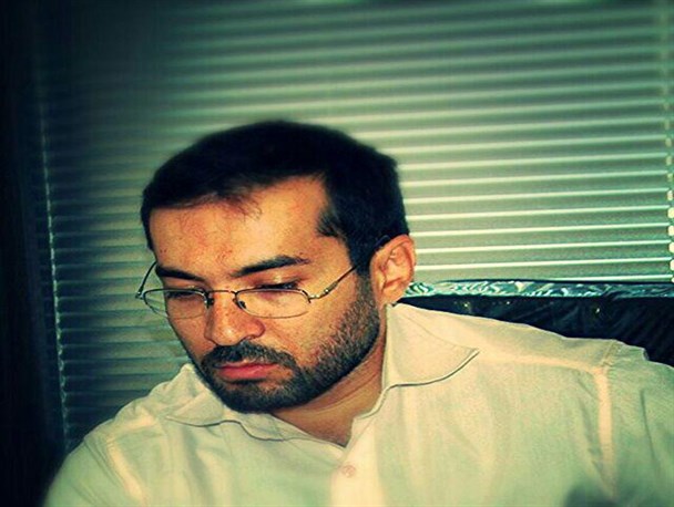 تمام هنر یک مجموعه ی فرهنگی انسان سازی است / مداح پزشک روح است