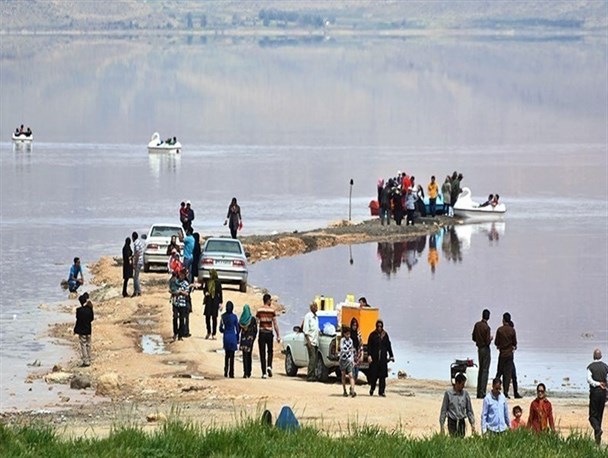 منطقه گردشگری مهارلو رکورد دار بارش های اخیر سروستان