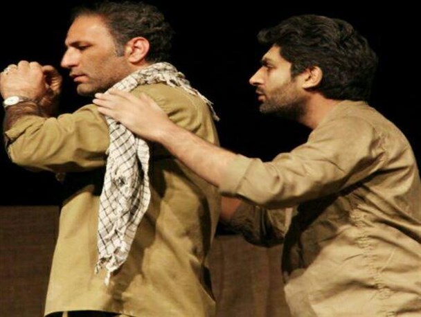 عاشقانه‌های دو هم خطی در شرهانی از ابوذر می‌گوید