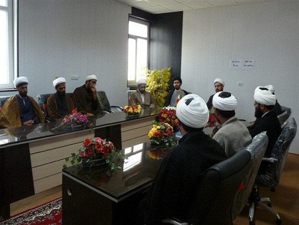 زندگی اسلامی و سبک فاطمی را در پیش گیریم/ از فاطمیه باید الگو گرفت