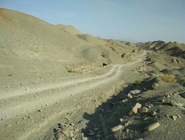 جاده های استاندارد آرزوی مردم بشاگرد/ راه های روستایی شهرستان همچنان خاکی و صعب العبور است+تصاویر