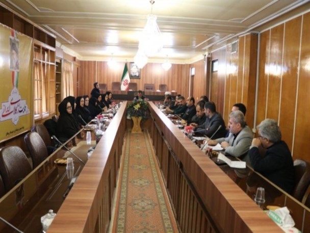 زنان نقش موثر و ارزشمندی در کلیه عرصه ها دارند