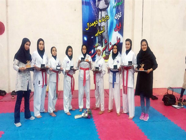 کسب مدال های رنگارنگ کاراته کاران خرامه در لیگ شهرراز