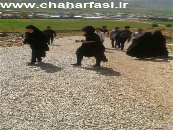 نارضایتی دانشجویان دانشگاه آزاد یاسوج از مسیر خاکی دانشکده کشاورزی این دانشگاه+تصاویر