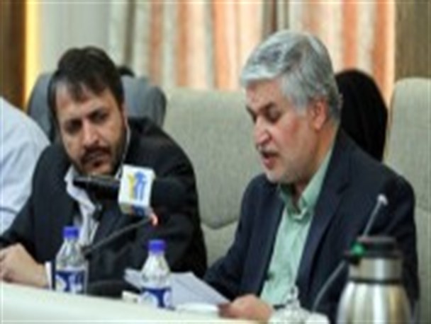 زاینده‌رود استان‌هایی را تامین می‌کند که سهمی از این رود نداشته‌اند