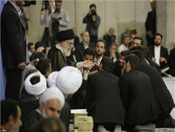آقا به ما گفتند با اجرای خوبتان خستگی را از تن مان بیرون کردید+تصاویر/ نگاه مسئولان به موضوعات قرآنی ، اعتقادی نیست، اداری است