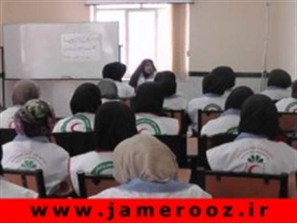 برگزاری کرسی آزاد اندیشی عفاف و حجاب جمعیت هلال احمر درتربت جام
