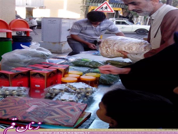 جوانان قمی اقتصاد مقاومتی را به خیابان آوردند+تصاویر