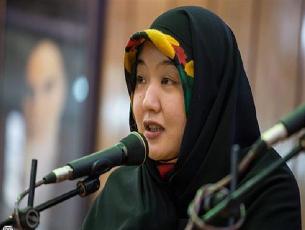 اولین بار به احترام امام رضا(ع) چادری شدم/ حجاب به من شخصیت و ارزش داد+تصاویر