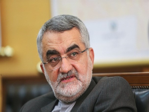 مسئولان از حریم عقاید ملت و جوانان در فضای مجازی حراست کنند