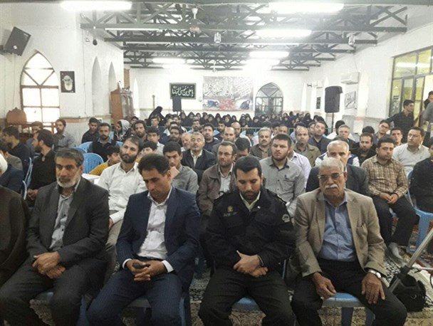 نشست بصیرتی “گفتمان انقلاب اسلامی” در شهر لوشان
