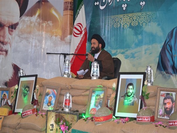 مدافعان حرم طعنه ها را می شنوند اما باز به میدان جهاد می روند