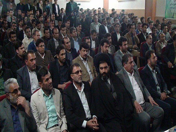 تنها راه برون رفت از مشکلات، سرمایه گذاری در طرح های اشتغالزا است