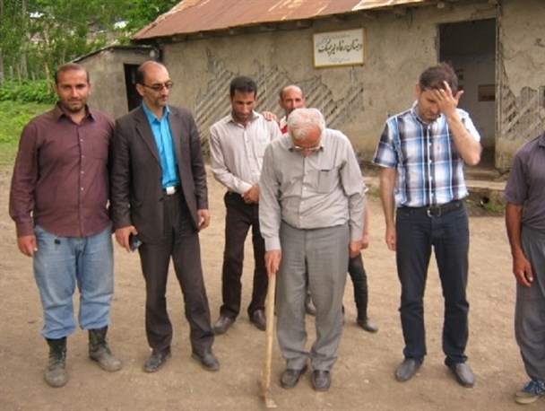 کلنگ نوسازی ۵ مدرسه عشایری تالش به زمین زده شد