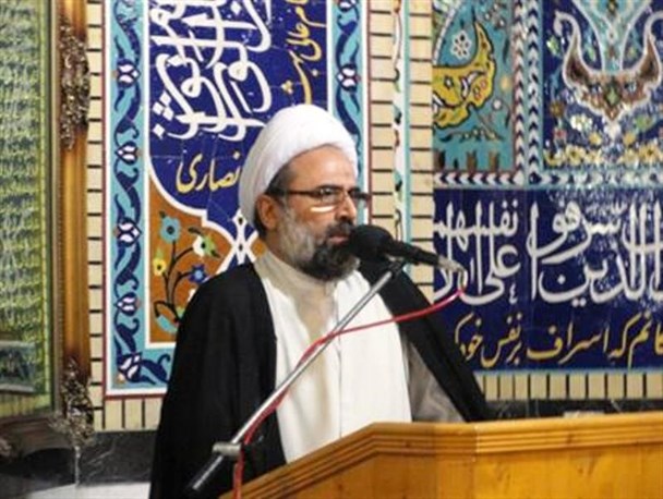 آمریکا دشمن درجه یک ماست/یک قدم از آرمانهایمان عقب نشینی نخواهیم کرد