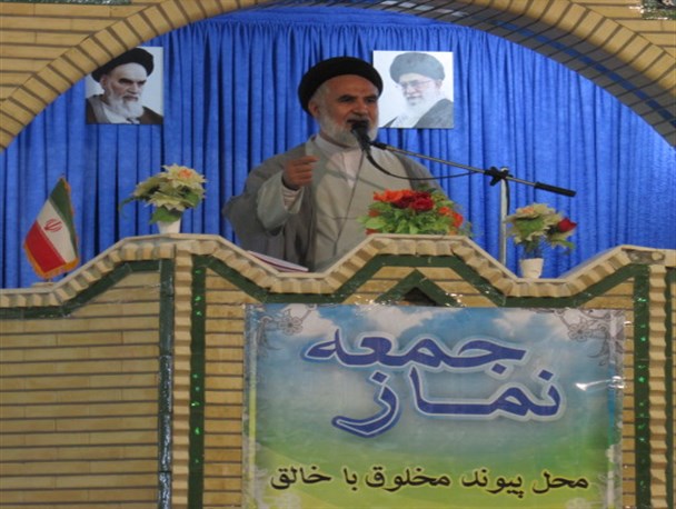 چرا برخی ها در داخل کشور کاری میکنند که خیال آقا ناراحت باشد