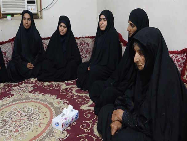 برنامه شهید آبروی محله در سیریک/ شهدا پرچمدار عزت و ایستادگی در برابر ظلم و بیگانگان