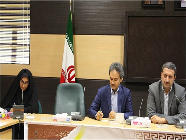 مسائل و مشکلات بانوان کارآفرین فیروزکوه با حضور فرماندار بررسی شد