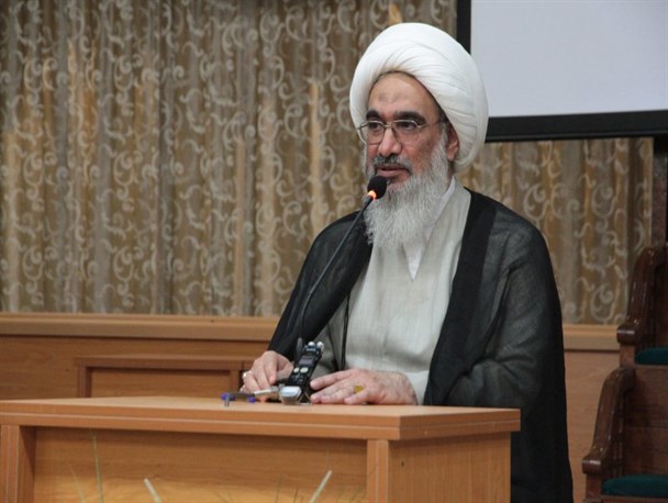 دانشجویان تحقق گام دوم را از مسئولین مطالبه کنند/ تشکل‌های دانشجویی حول محور ولایت اتحاد داشته باشند