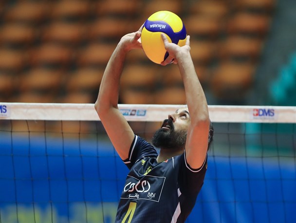 معروف: صحبت‌ها درباره باندبازی در تیم ملی والیبال درست نیست/ خنده‌دار است که یک بازیکن مافیا درست کند!