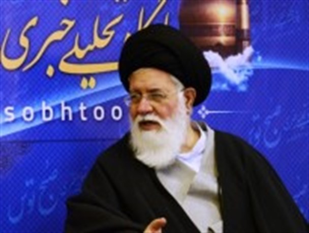 مسمومیت آیت الله علم الهدی تکذیب شد